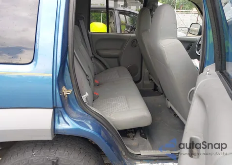 2005 Jeep Liberty Sport z USA, uszkodzony, nr VIN 1J4GL48K55W553213